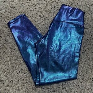 BuffBunny Large Holographic Leggings